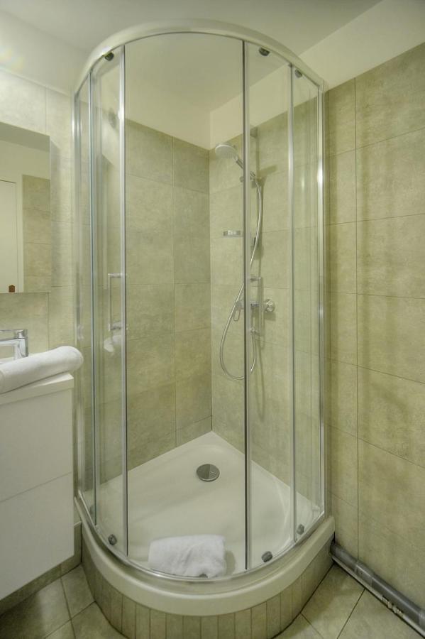 Immogroom - Sea View - Pool - Terrace - Parking - Wifi - Ac Apartment *